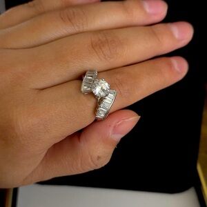 Costume silver tone ring